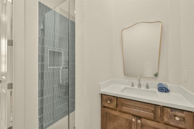 4444 Shady Lake Drive, Seabrook, TX 77586