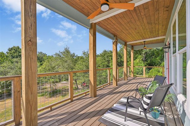 4444 Shady Lake Drive, Seabrook, TX 77586