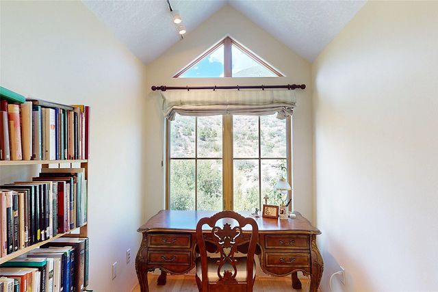 5385 Quemazon Place, Los Alamos, NM 87544