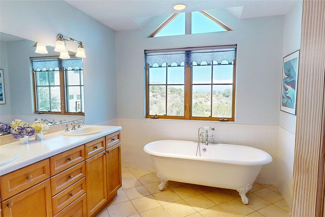 5385 Quemazon Place, Los Alamos, NM 87544