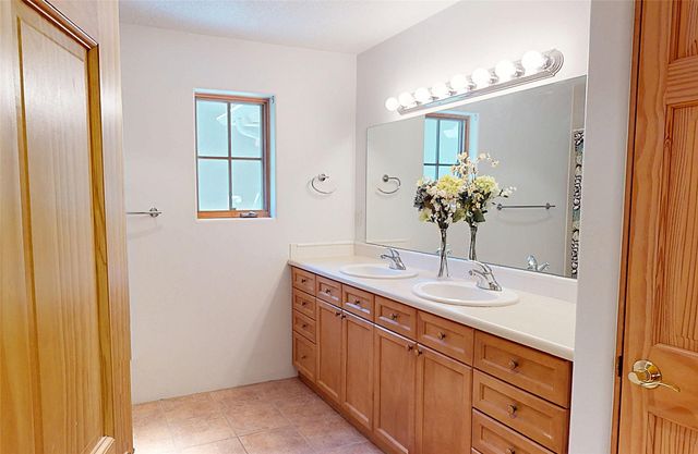 5385 Quemazon Place, Los Alamos, NM 87544