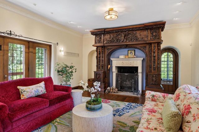 3452 Crestwood Drive, Madison, WI 53705
