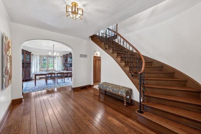 3452 Crestwood Drive, Madison, WI 53705