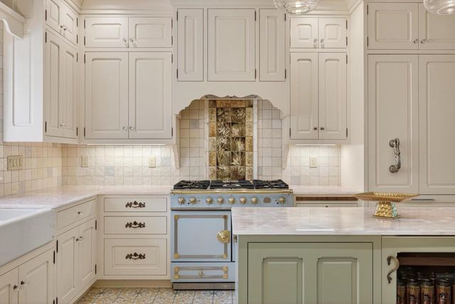 3452 Crestwood Drive, Madison, WI 53705