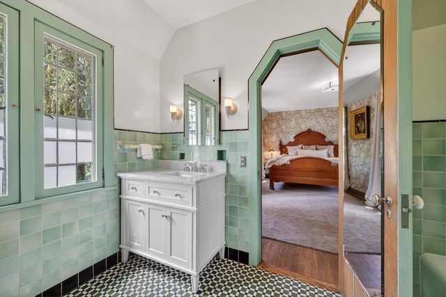 3452 Crestwood Drive, Madison, WI 53705