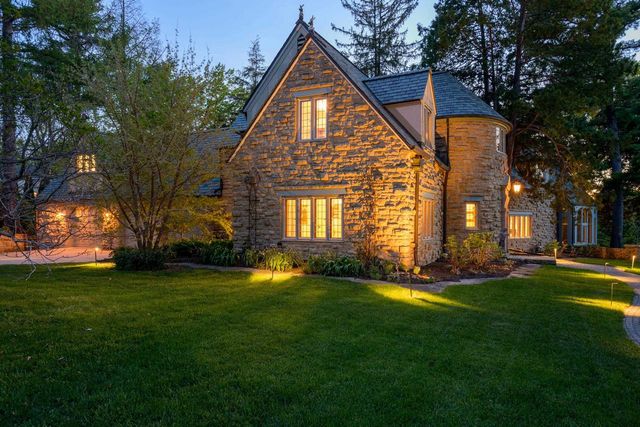 3452 Crestwood Drive, Madison, WI 53705