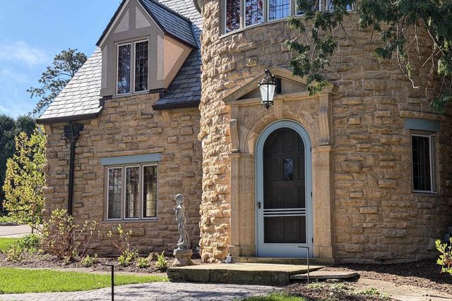 3452 Crestwood Drive, Madison, WI 53705