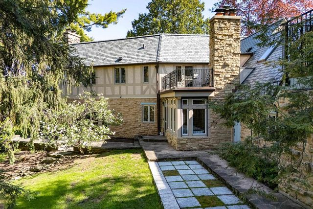 3452 Crestwood Drive, Madison, WI 53705