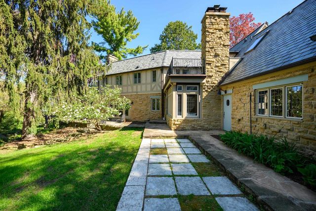 3452 Crestwood Drive, Madison, WI 53705