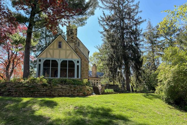 3452 Crestwood Drive, Madison, WI 53705