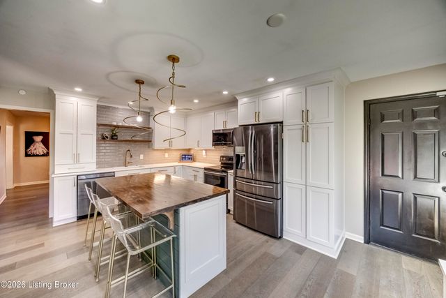 5318 Brookswood Rd, Crestwood, KY 40014