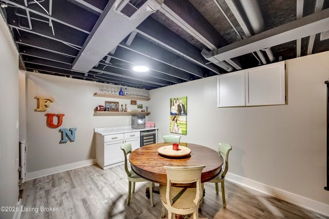 5318 Brookswood Rd, Crestwood, KY 40014