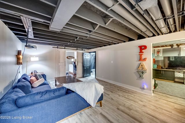 5318 Brookswood Rd, Crestwood, KY 40014