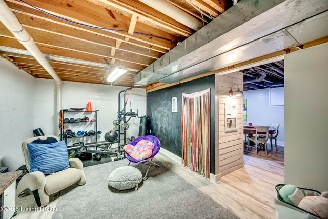 5318 Brookswood Rd, Crestwood, KY 40014