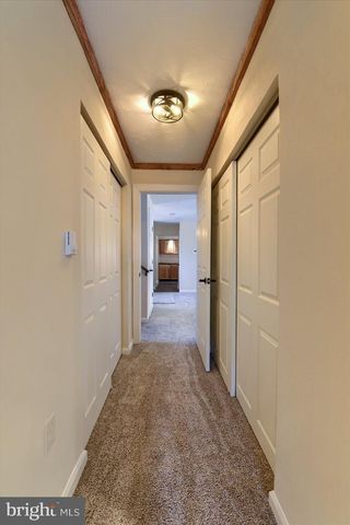 92 S SWEET ARROW LAKE RD, Pine Grove, PA 17963
