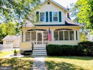 305 GREENWOOD RD, Linthicum Heights, MD 21090