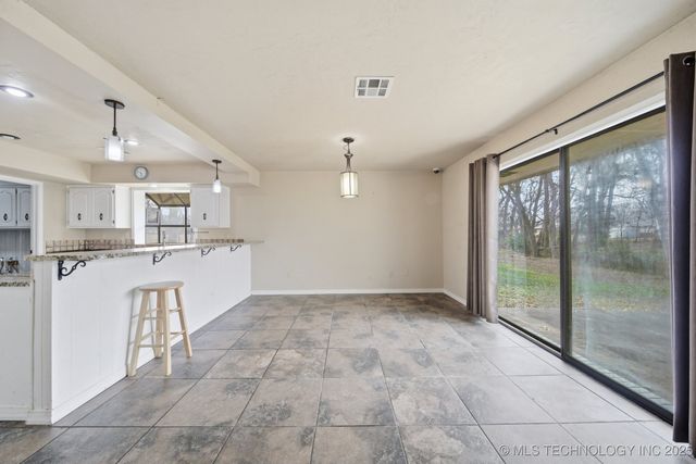 520 Ridgewood, Pryor, OK 74361