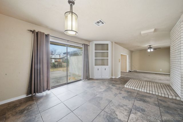 520 Ridgewood, Pryor, OK 74361