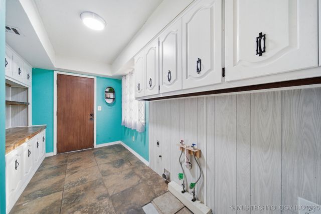 520 Ridgewood, Pryor, OK 74361