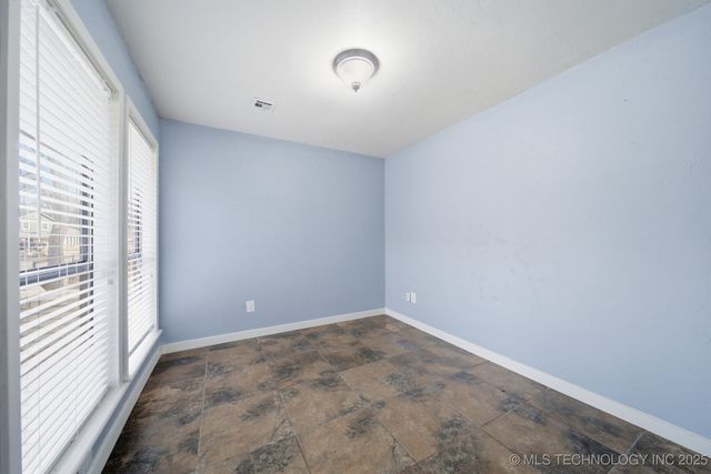 520 Ridgewood, Pryor, OK 74361