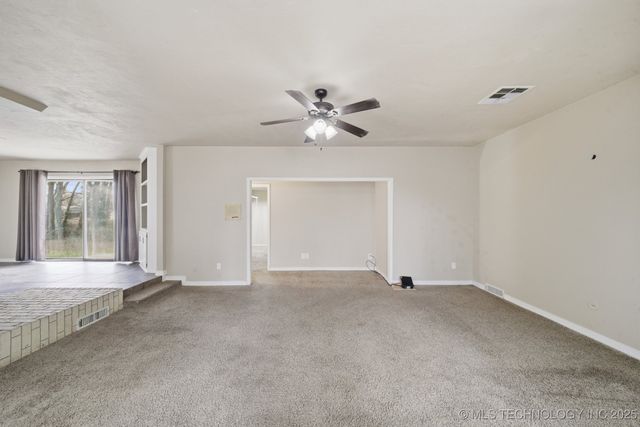 520 Ridgewood, Pryor, OK 74361