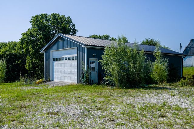 7674 Veterans Memorial Highway, Sharpsburg, KY 40374