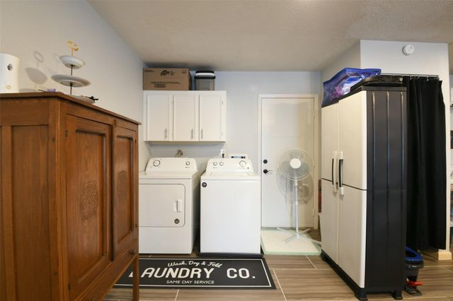 602 Sharondoah Drive, Highlands, TX 77562