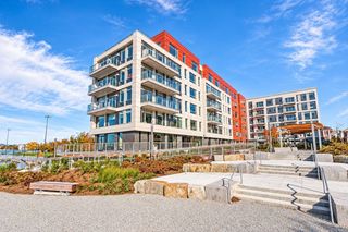 99 Sumner St 305, Boston, MA 02128