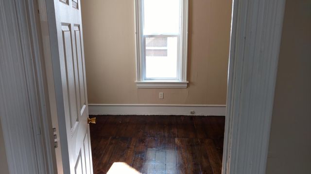 826 Arianna Street NW, Grand Rapids, MI 49504