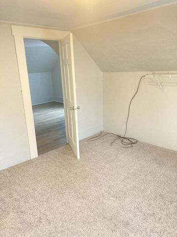 826 Arianna Street NW, Grand Rapids, MI 49504