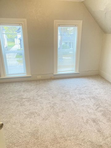 826 Arianna Street NW, Grand Rapids, MI 49504