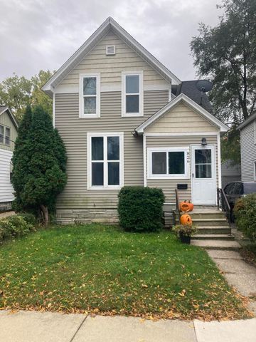 826 Arianna Street NW, Grand Rapids, MI 49504