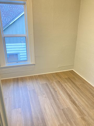 826 Arianna Street NW, Grand Rapids, MI 49504