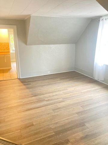 826 Arianna Street NW, Grand Rapids, MI 49504