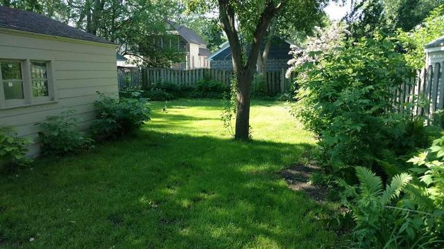 826 Arianna Street NW, Grand Rapids, MI 49504