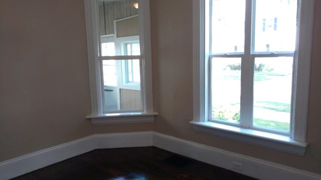 826 Arianna Street NW, Grand Rapids, MI 49504