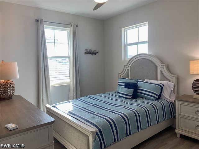 208 Indies Dr E 202, Naples, FL 34114