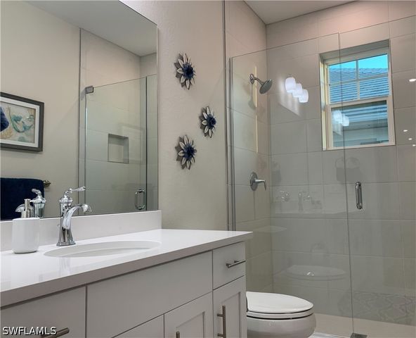 208 Indies Dr E 202, Naples, FL 34114