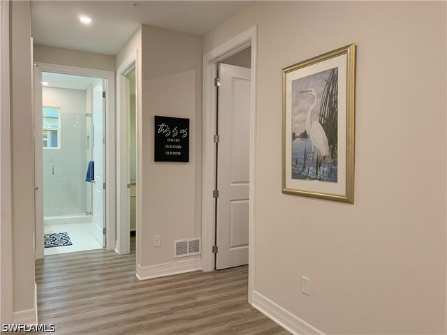 208 Indies Dr E 202, Naples, FL 34114