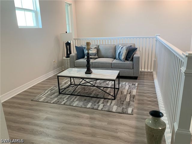 208 Indies Dr E 202, Naples, FL 34114