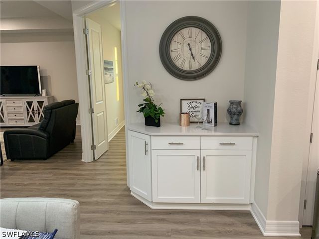 208 Indies Dr E 202, Naples, FL 34114