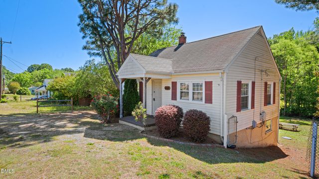 1847 Lower Hopedale Road, Burlington, NC 27217