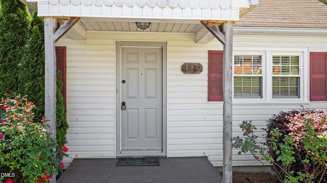 1847 Lower Hopedale Road, Burlington, NC 27217