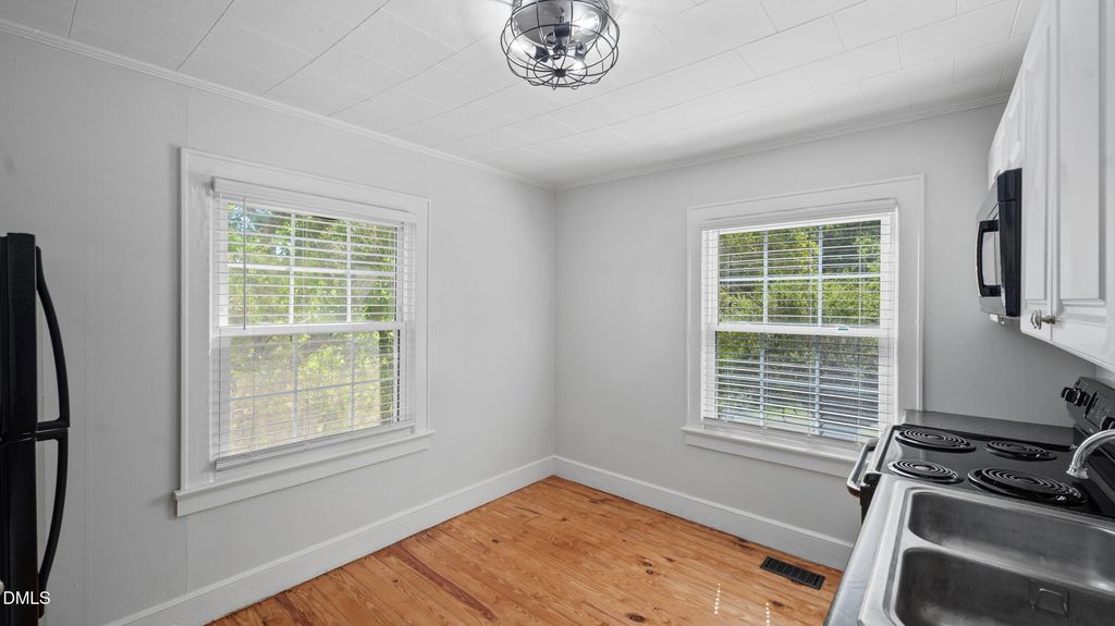 1847 Lower Hopedale Road, Burlington, NC 27217