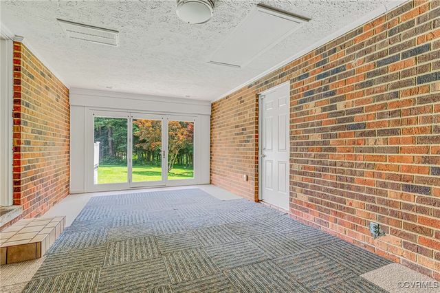 3 Milby Cir, Sandston, VA 23150