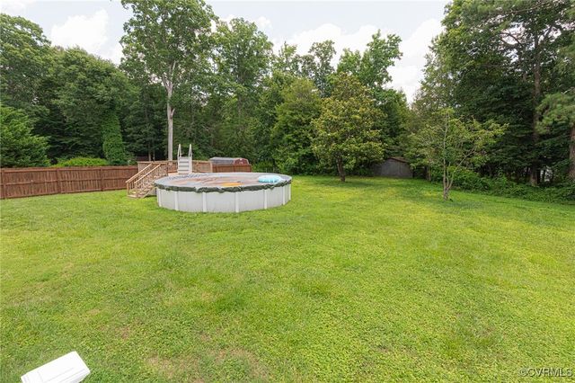 3 Milby Cir, Sandston, VA 23150