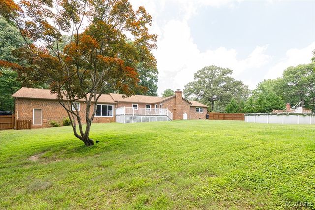 3 Milby Cir, Sandston, VA 23150
