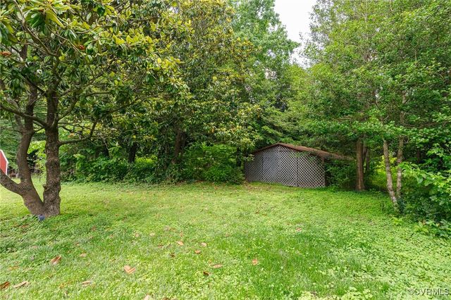 3 Milby Cir, Sandston, VA 23150