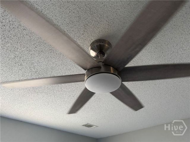 7 Corsair Circle, Port Wentworth, GA 31407