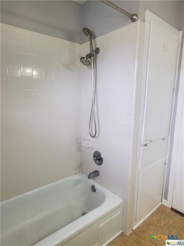 1217 Craig Street, Copperas Cove, TX 76522